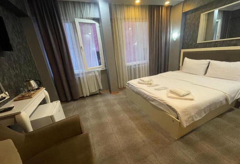 غرفة قياسية, Ufuk Otel