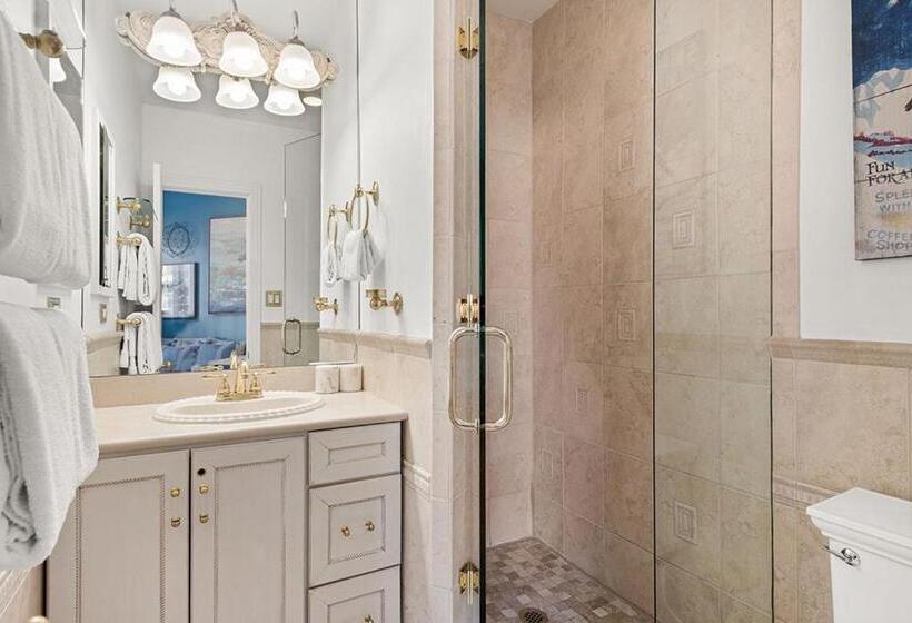Люкс Повышенной Комфортности, Independence Square 205, Stylish Hotel Room With Ac, Great Location In Aspen