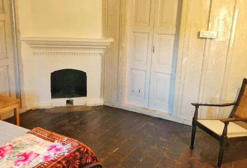 Семейный Номер Вид на Горы, Black Bear Cottage Khajjiar