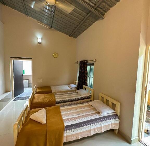 Номер Стандарт Трехместный, Rac Adventure Camp By Lexstays,near Isha Foundation