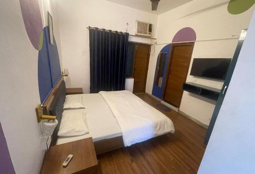豪华房间, Unplan Hostel