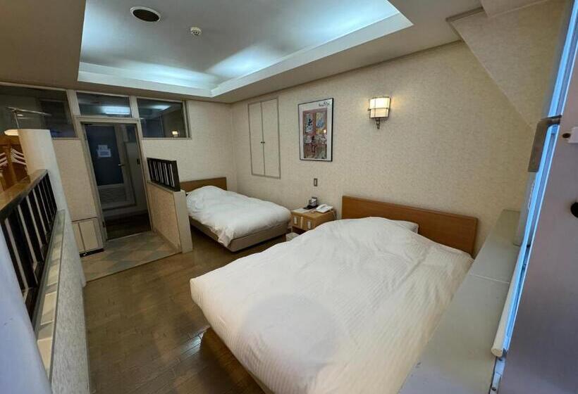 Номер Стандарт Трехместный, ホテルカスカベ Hotel Kasukabe