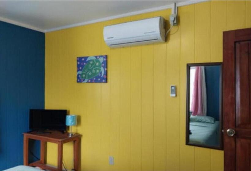 海景套房, Dockside Utila Ocean Front Suites