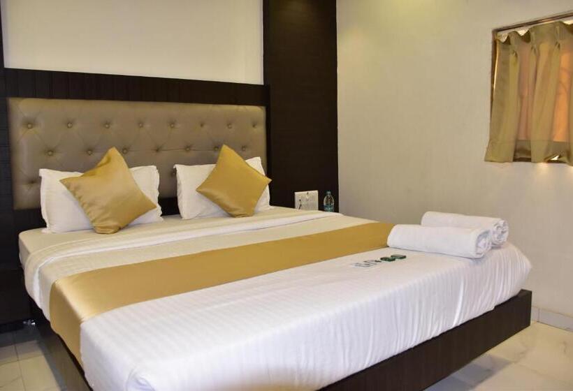 חדר דלוקס לשלושה, Bkc Palace Inn   Jio World Convention Center And Us Visa Center హోటల్ బి కే సి ప్యాలెస్ ఇన్