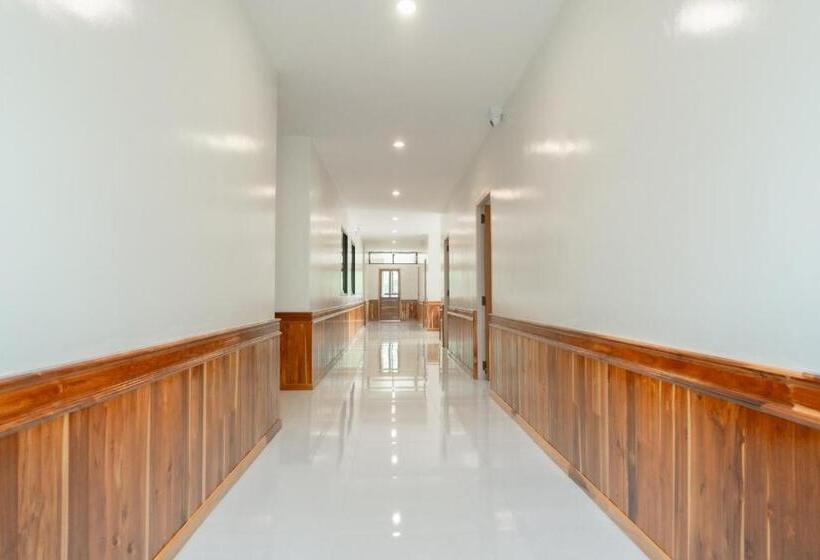 Standard Studio, Chotika Hotel โรงแรมโชติกา ณ เชียงคาน