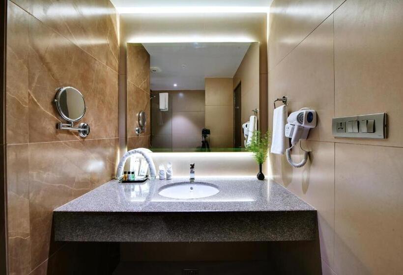 エクゼクティブスイート, Click Hotel Pithampur