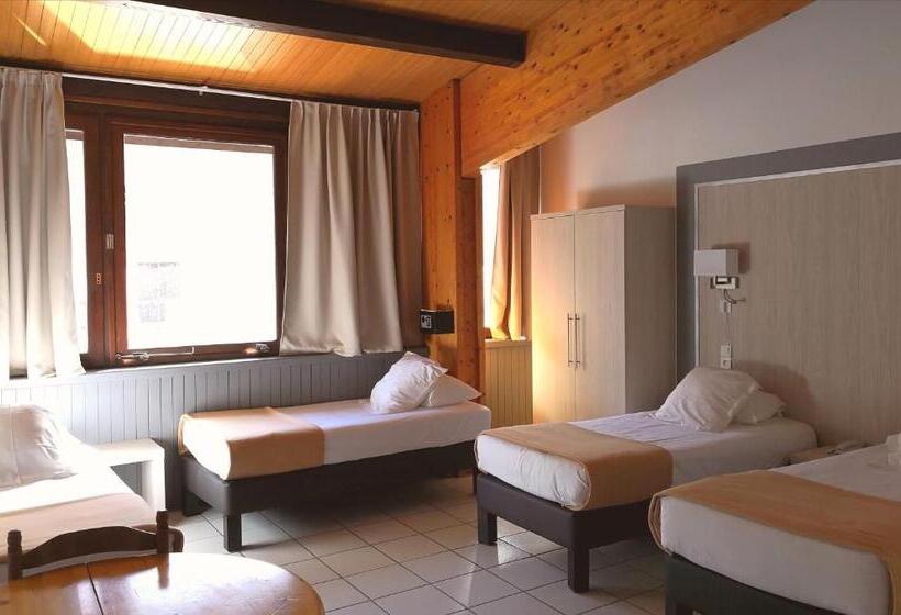 Четырехместный Номер Стандарт, Hôtel Les Sources