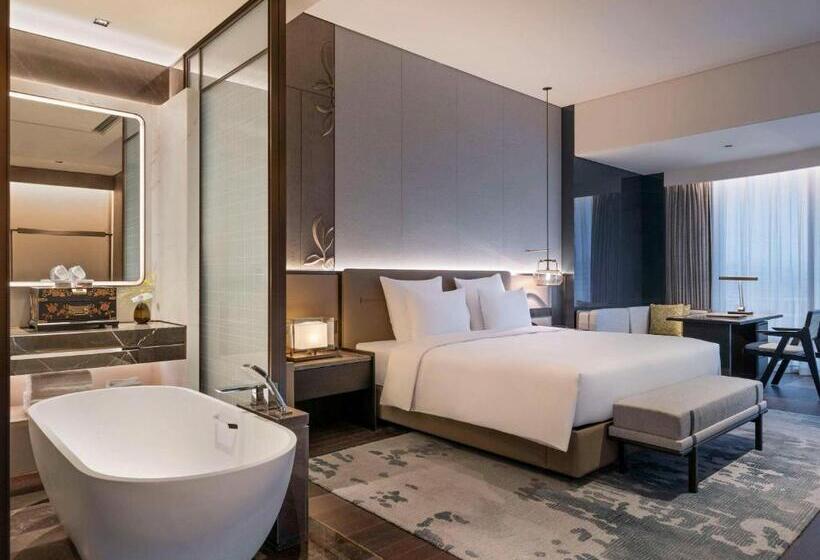 Номер Deluxe Кровать Кинг Вид на Город, Pullman Quanzhou Shuitou