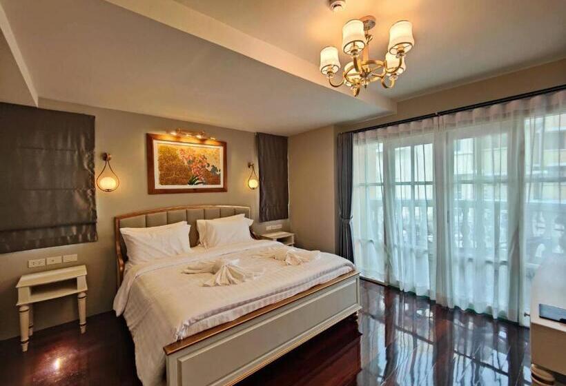 اتاق لوکس با بالکن, Siri Grand Bangkok