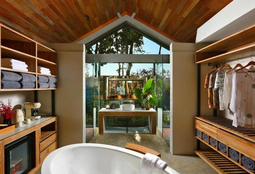 ویلای 3 خوابه, Villa Escape Burasari