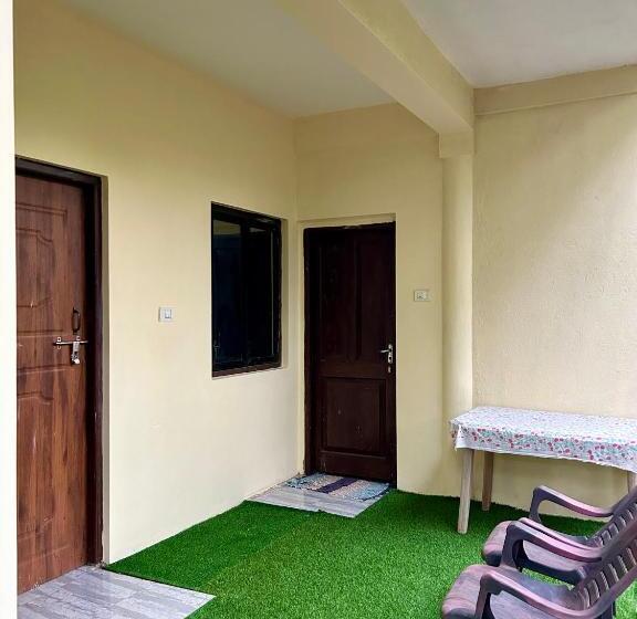 四人标准间, Anjunapalms Guesthouse