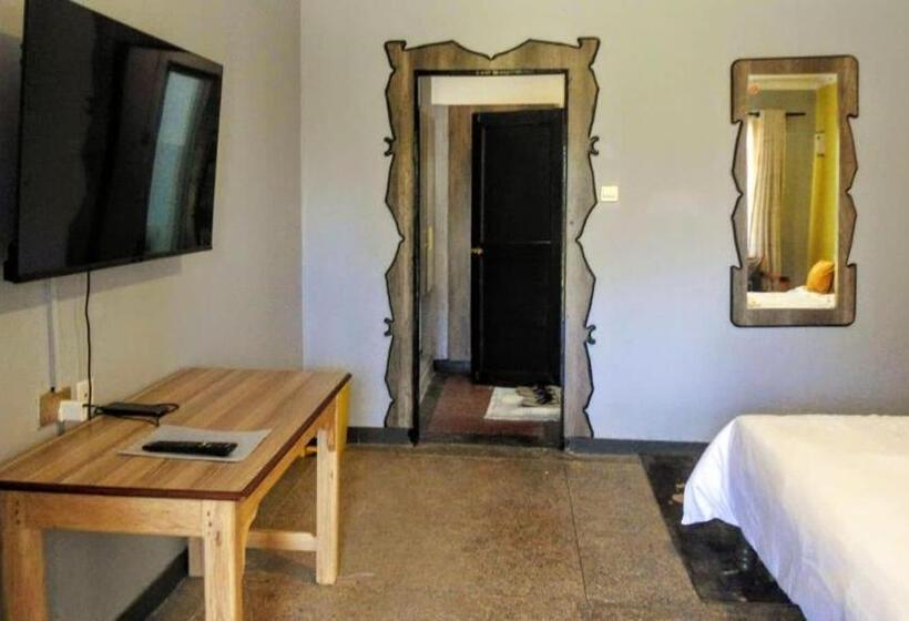 استودیو استاندارد با تراس, Der Stern Riverside, Nanyuki