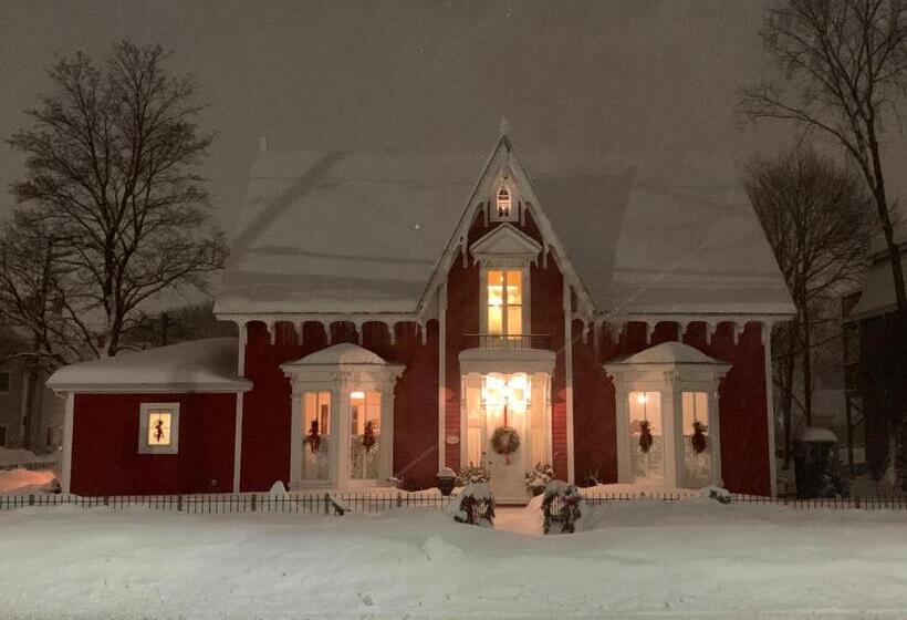 バルコニー付きスタンダードステューディオ, The Red House Fredericton