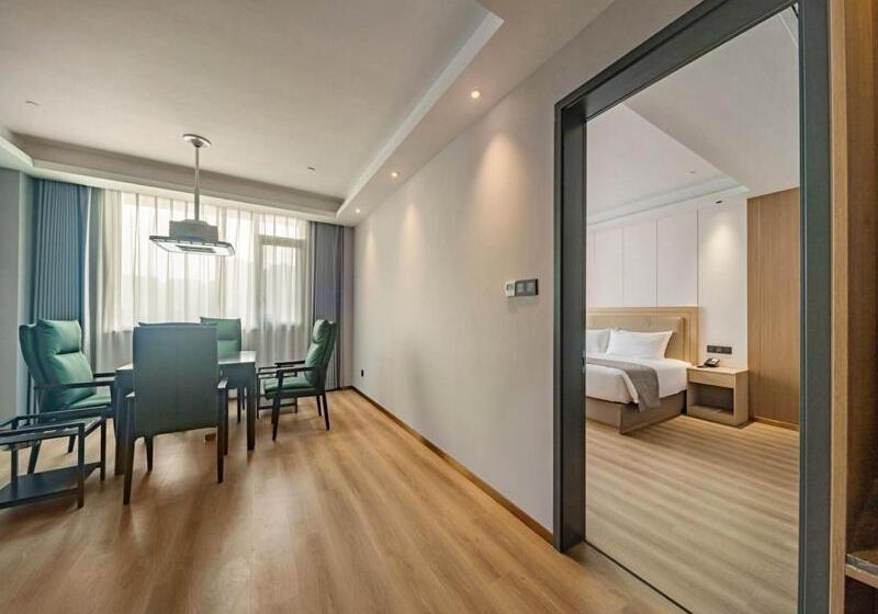 Люкс Повышенной Комфортности, Lanou Hotel Qianjiang High Speed Railway Station Lobster City