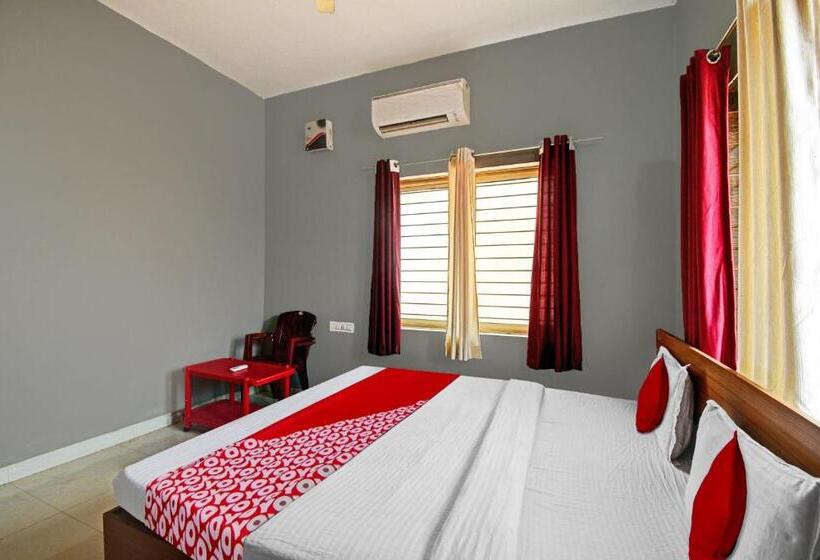 Трехместный Номер Классика, Oyo Flagship Hotel Dream Inn