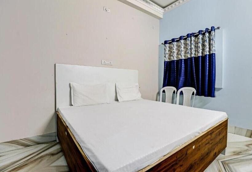 اتاق کلاسیک سه تخته, Spot On Hotel Ayush
