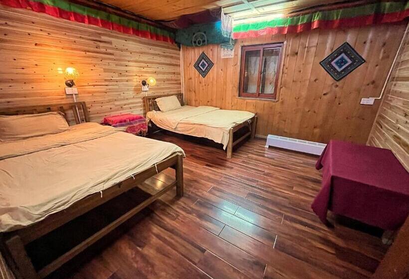 バス共有のスタンダードルーム, Tavern Hostel仁和客栈