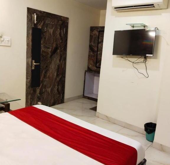 Трехместный Номер Классика, Collection O 80999e Hotel Stay
