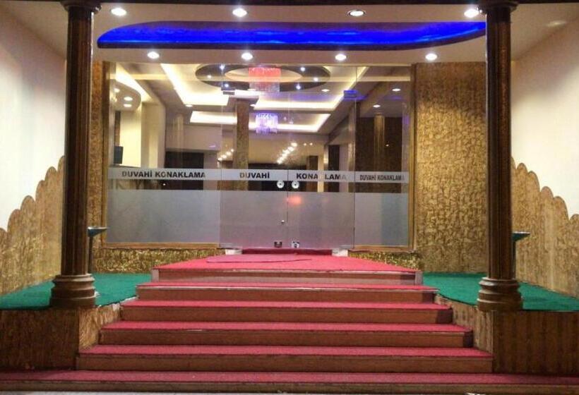 اتاق اکونومی, Duvahi Konaklama
