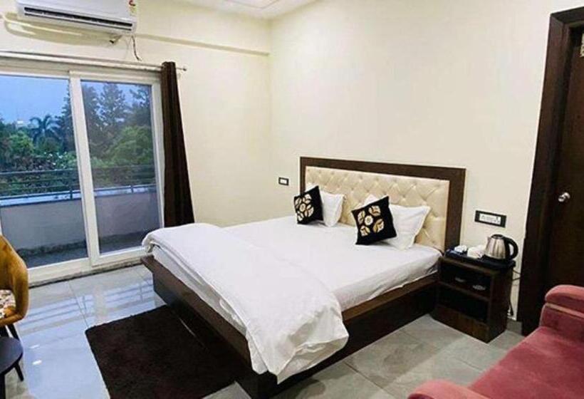 اتاق لوکس, Fabhotel Vihaan Residency