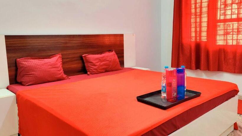 Трехместный Номер Классика, Oyo Hotel Galaxy