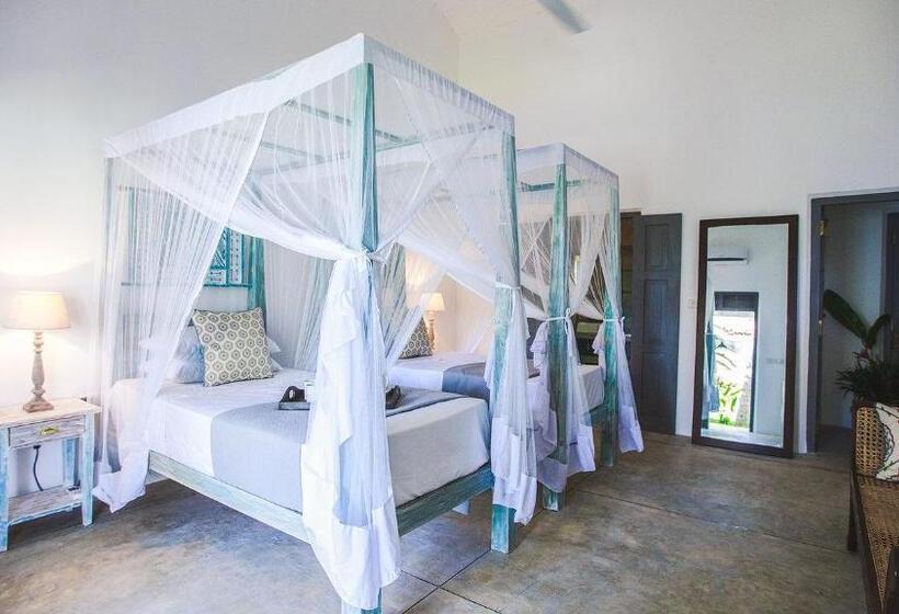 Вилла с 1 спальней и бассейном, Villa Sisila   Thalduwa Island Villas