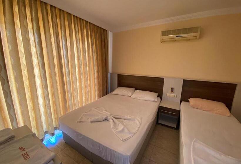 Apartamento 1 Dormitório com Terraço, Dede Apart Otel