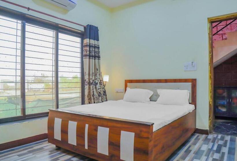 Трехместный Номер Классика, Oyo Flagship 84379 York Inn