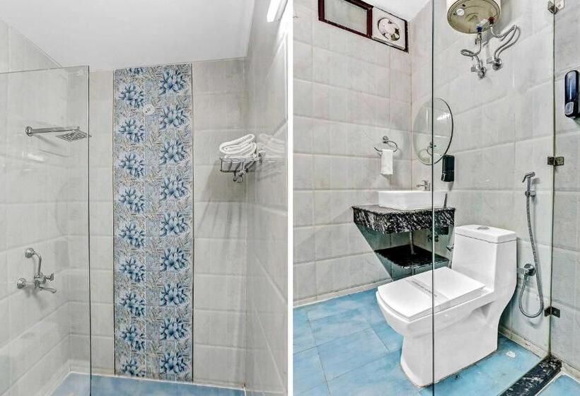 Quarto Triplo Clássico, Townhouse 816 Diamond Tree Near Dilshad Garden Metro Station