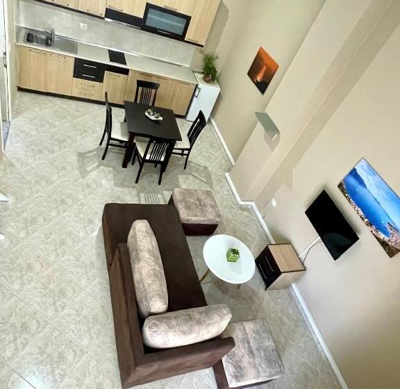 استودیوی استاندارد, Lungomare Studio Apartment