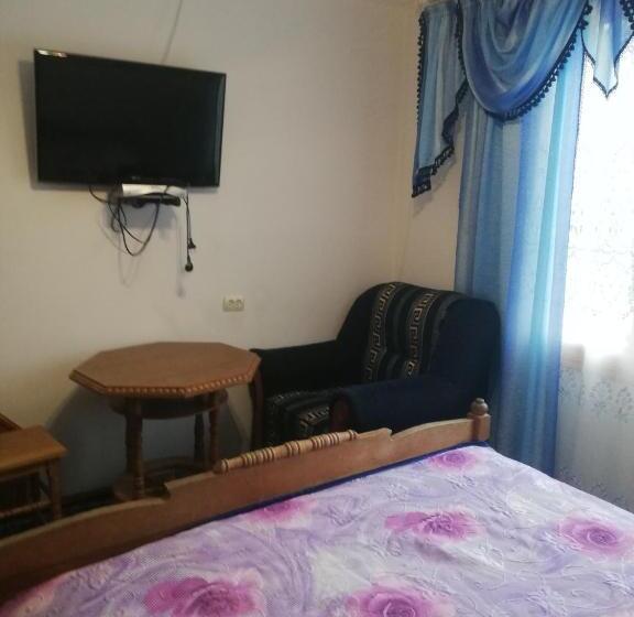 اتاق عادی, зима літо