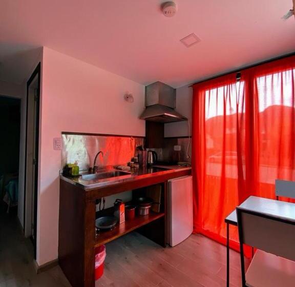 샬레, Hostel El Paredon