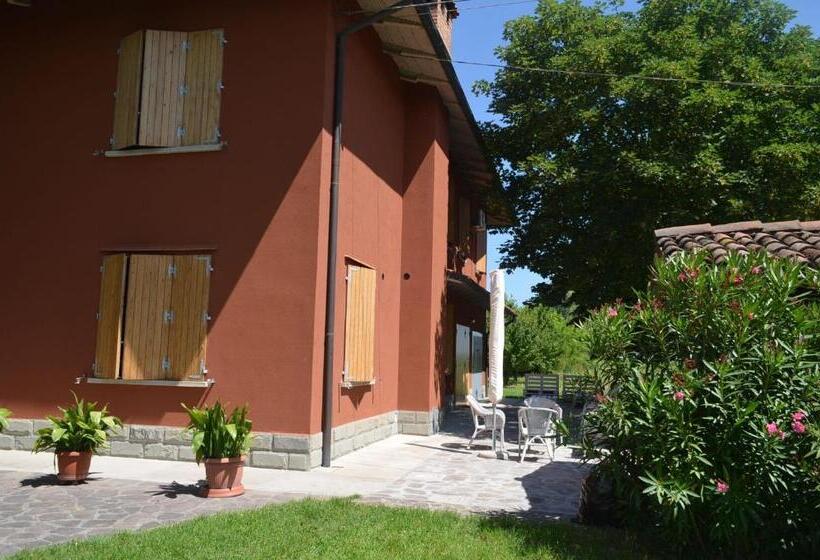 Четырехместный Номер Стандарт, La Maison B&b Di Brigitte E Simone