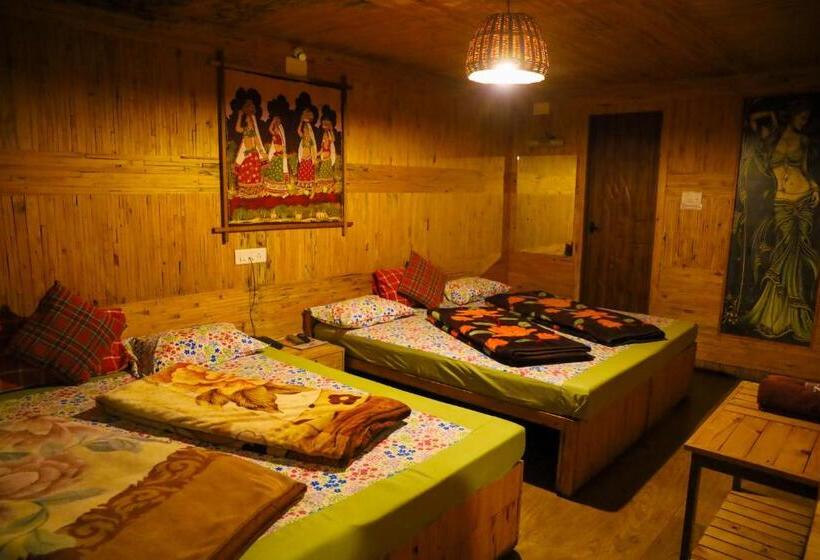 سوئیت جونیور با تراس, Kodai Heaven