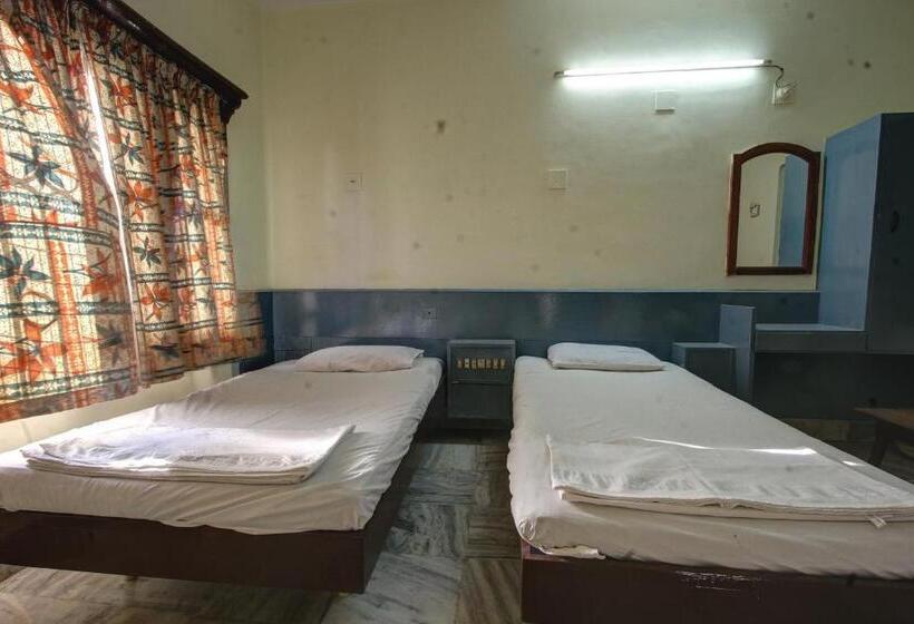 三人经典房间, Spot On Hotel Anandha