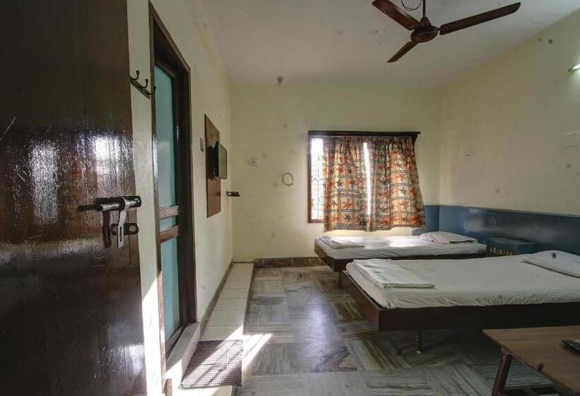 三人经典房间, Spot On Hotel Anandha