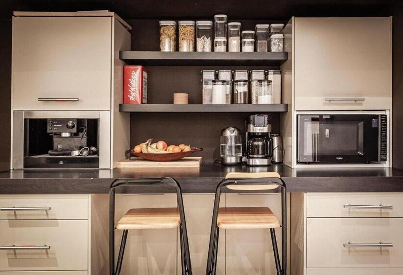 آپارتمان 1 خوابه همکف, Comenstay Brussels