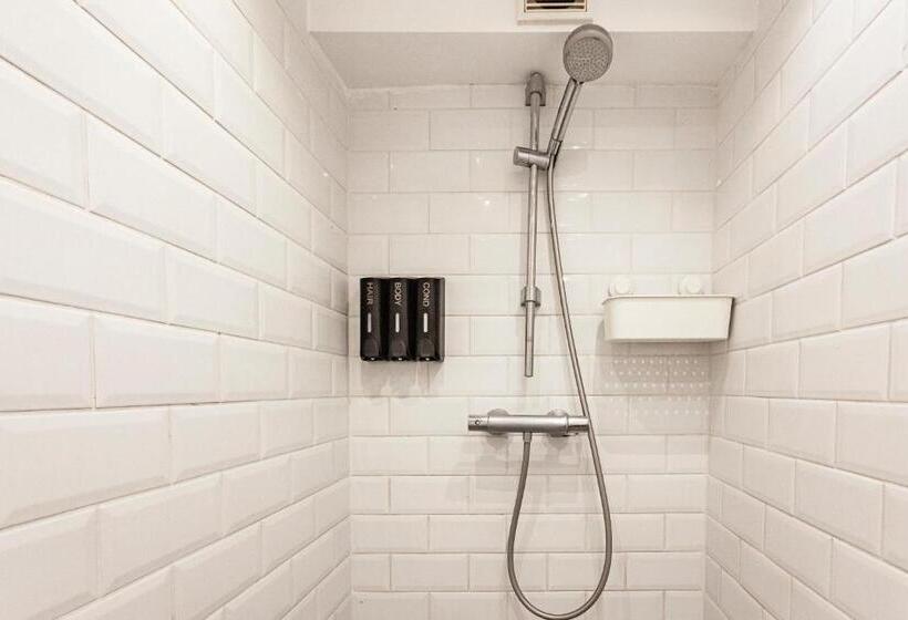 ویلای لوکس 1 خوابه, Comenstay Brussels