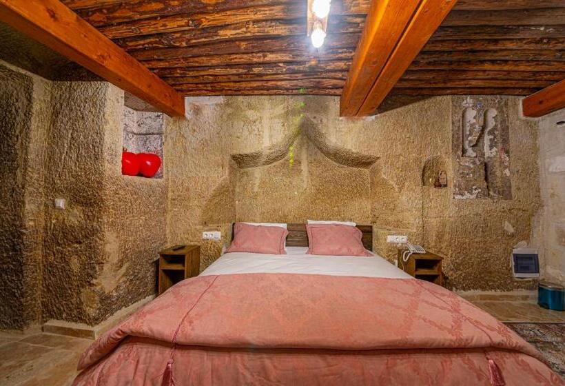 Люкс Повышенной Комфортности, Belenus Cave House