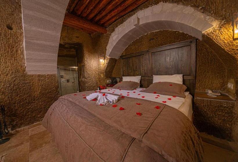 Люкс с Бассейном, Belenus Cave House