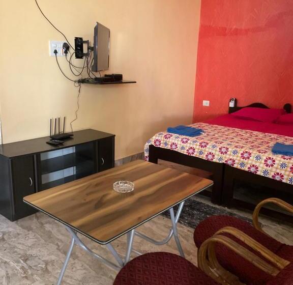 اتاق لوکس, Jason Guest House