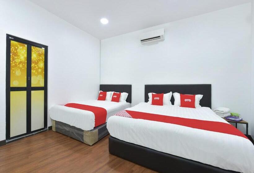 Family Suite, Madeena Inn By Oyo