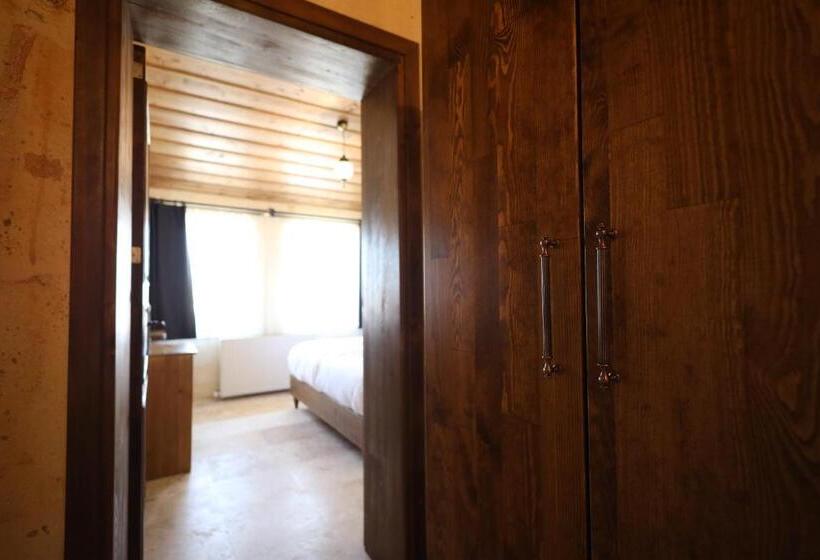 Family Suite, Rocca Stone House