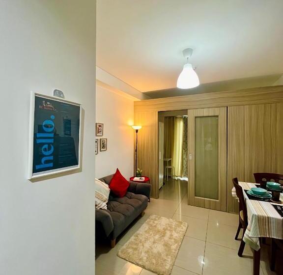 شقة غرفة نوم واحدة مزودة بشُرفة, Shore Residences   1 Bedroom Condo Unit