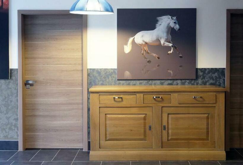 Family Suite, Hédervári Lovas Vendégház