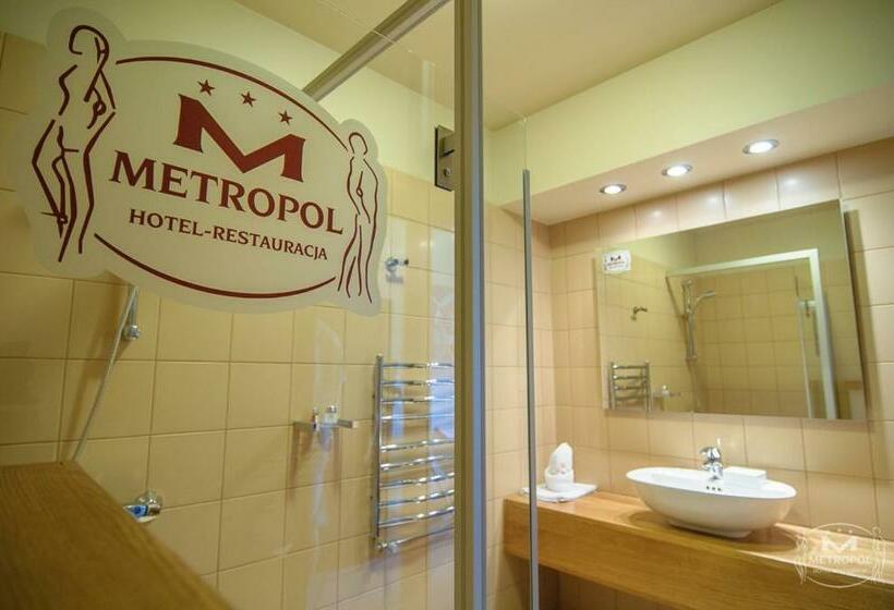标准单人间, Metropol