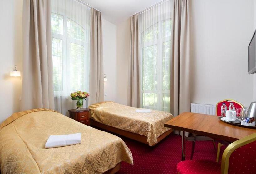 スタンダードルーム, Modlin Palace