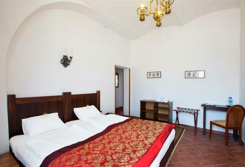 Номер Стандарт, Pałac Wiechlice   Hotel, Restaurant, Spa