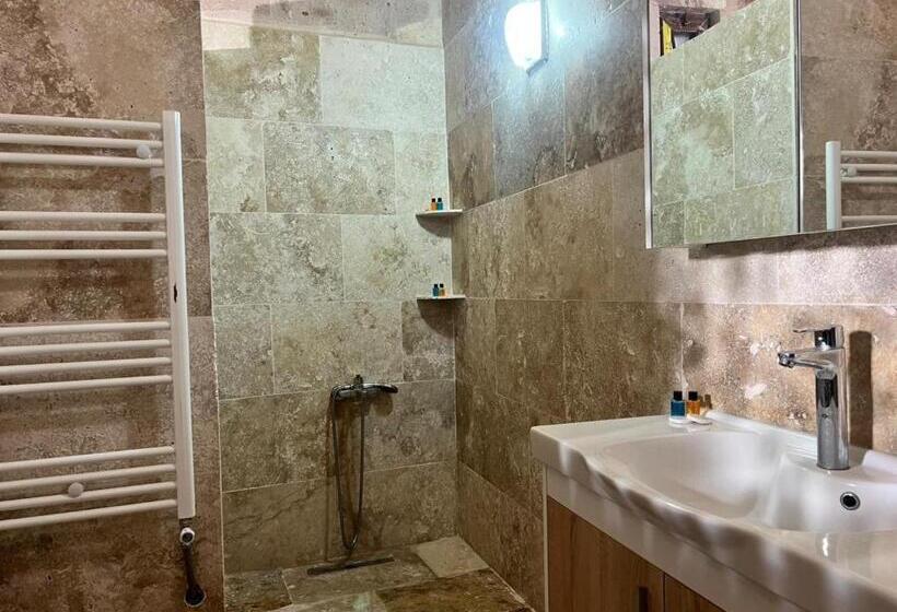 Номер Стандарт, Yeşilöz Inn Cave Otel
