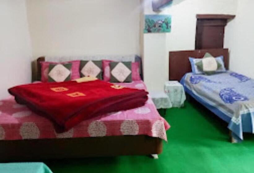 Четырехместный Номер Стандарт, Yatra Homestay Joshimath